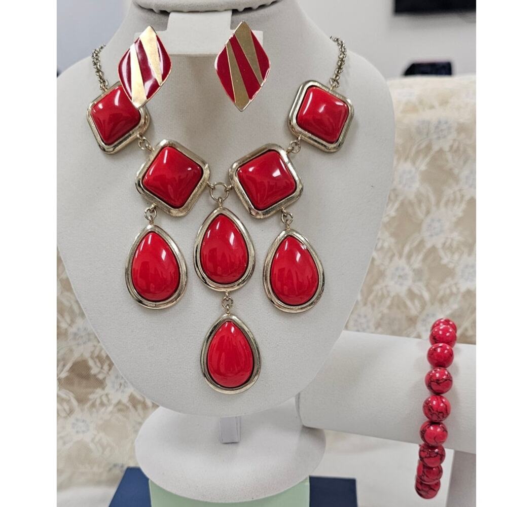 1950s/60s Inspired Red Thermoset Necklace, Enamel Stud Earrings & Bracelet
